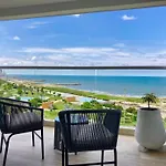 CB 814 | Suite moderna con vista al mar y parque