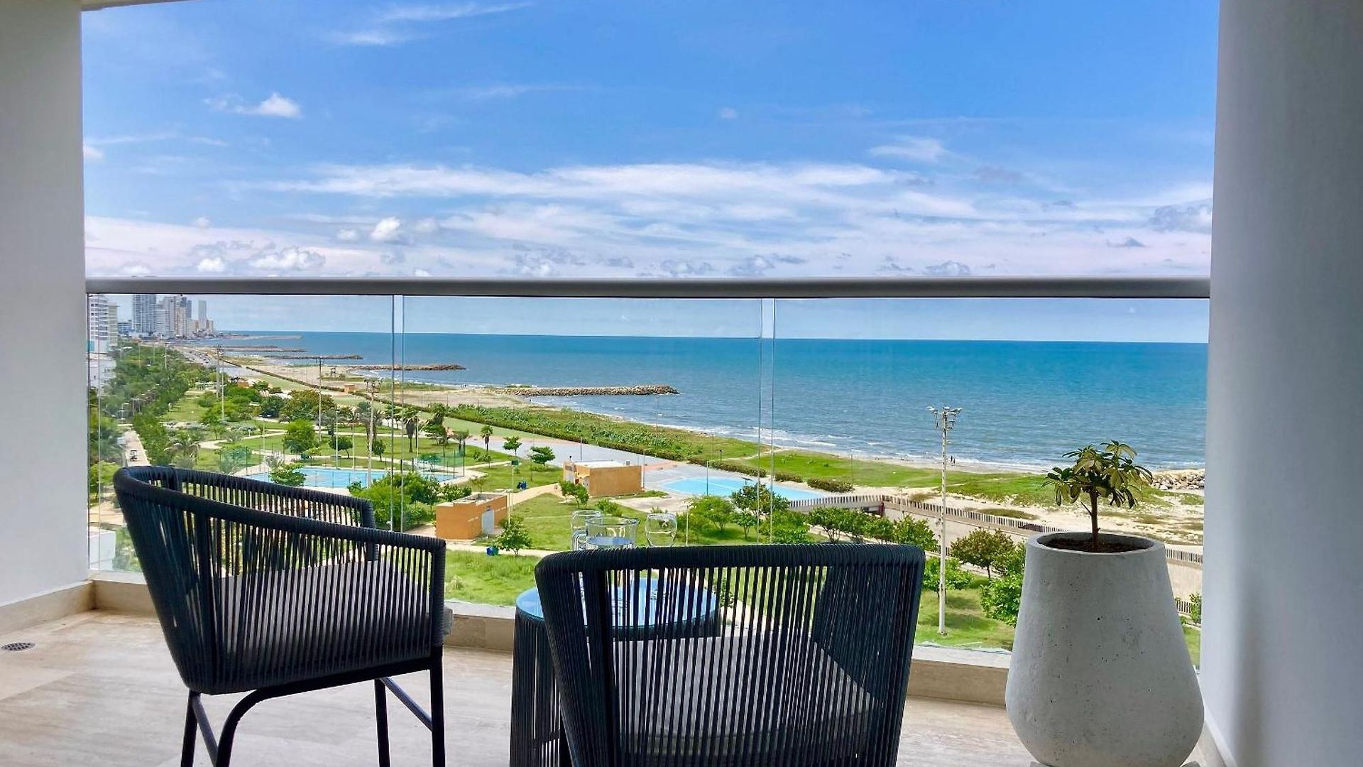 Cb 814 | Moderna Con Vista Al Mar Y Parque Apartamento